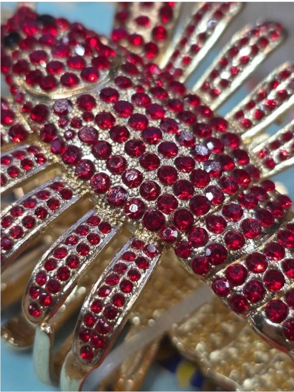 NWT Piper K Metal Lobster Rhinestoned Hair Claw Clip